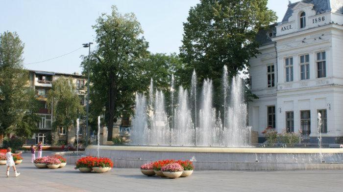 Splendor Boutique Pitesti Bagian luar foto
