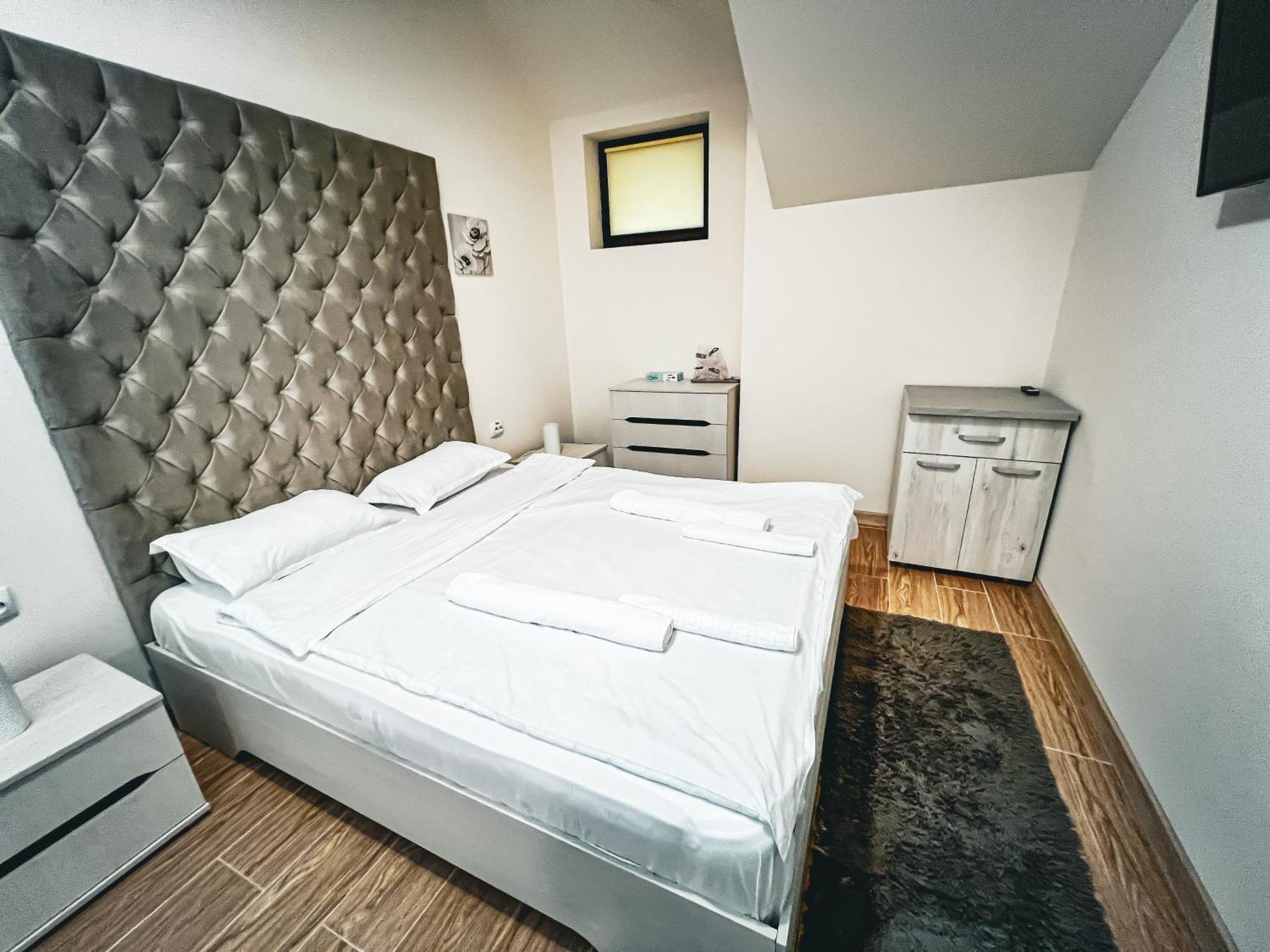 Splendor Boutique Pitesti Bagian luar foto